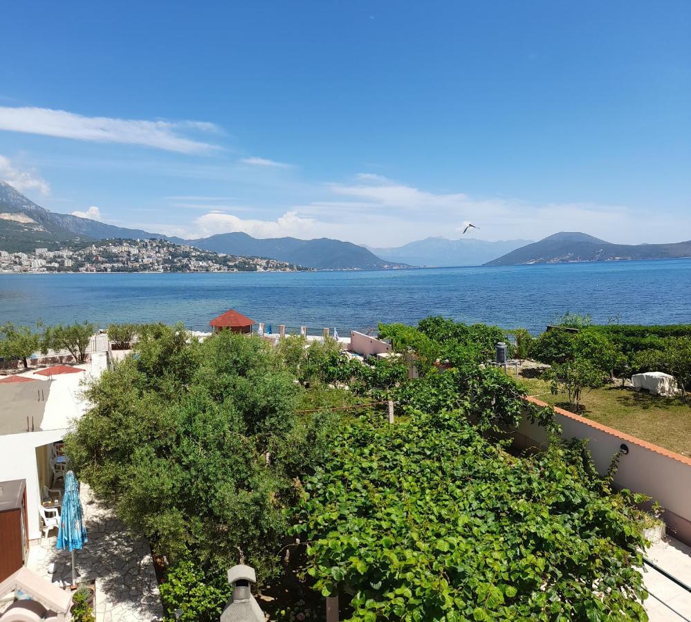 Apartments Maxi Katic Herceg Novi Phòng bức ảnh